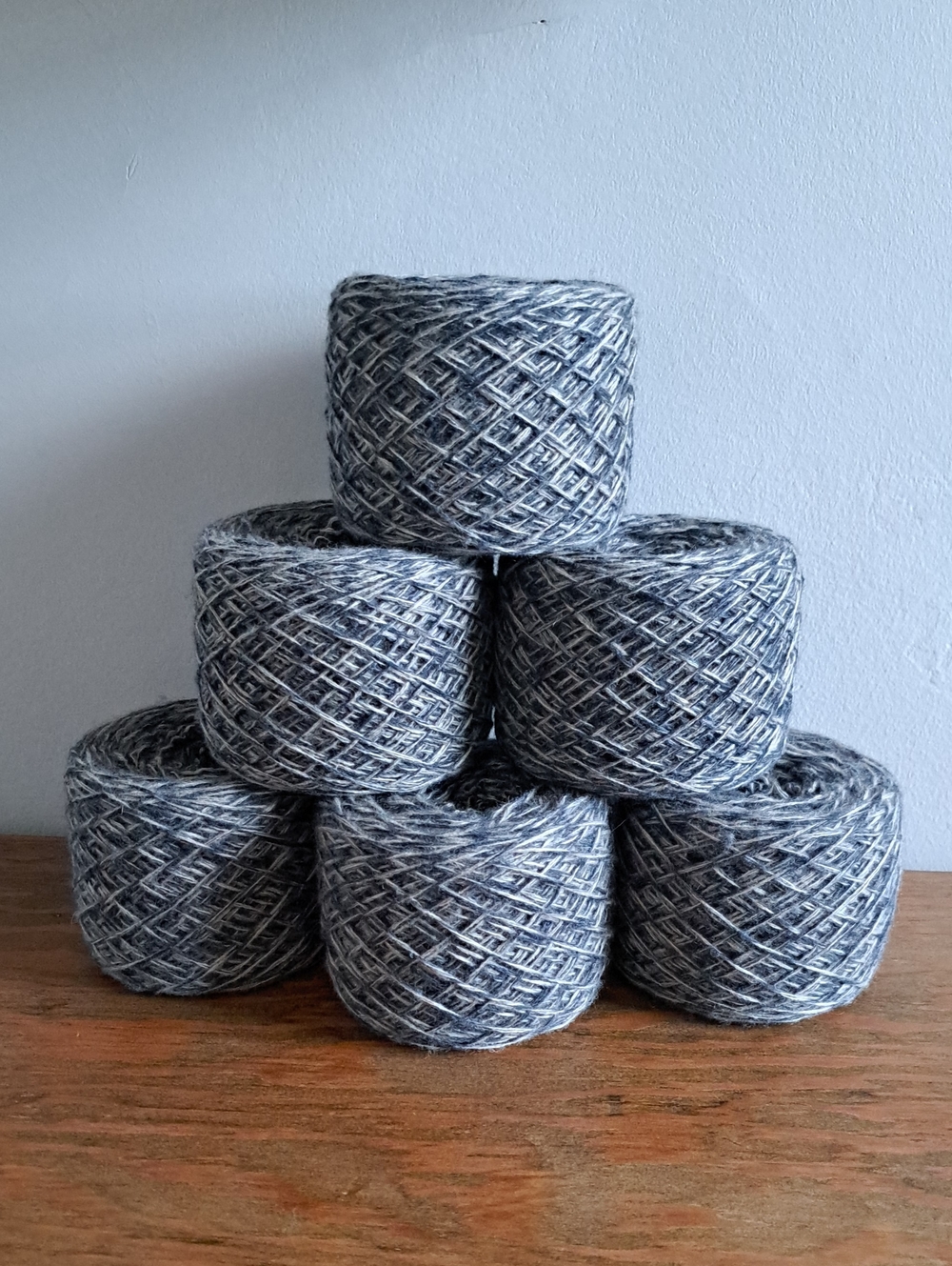 50% Wool Blue/Tan Yarn Lot, 600g